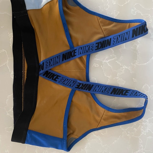 Nike Dri-Fit Sports Bra - Picture 2 of 2